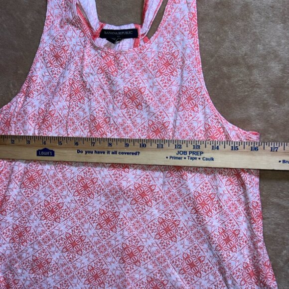 Banana Republic Women Medium Coral White Geometric Razorback Summer Tank Top (W) - Picture 3 of 6